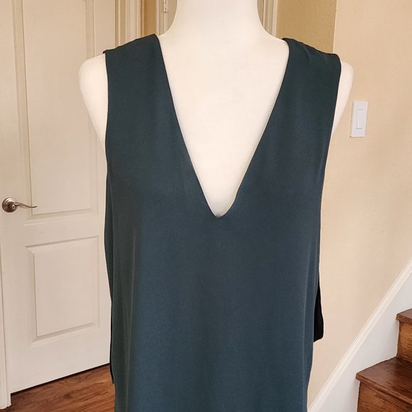 BCBG MAXAZRIA Shana Dress Satin Shift Asymmetrical Green Sleeveless Hi-Low Sz S - Picture 3 of 10